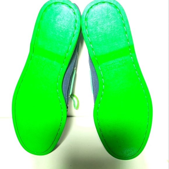 Sperry Men's Blue and Green Boat Shoes. - Picture 10 of 13